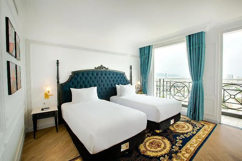 Fivitel Da Nang Hotel
