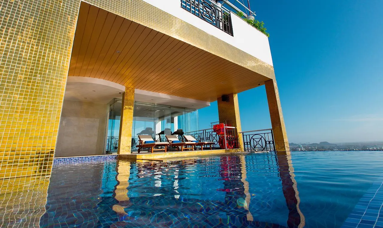 Fivitel Da Nang Hotel