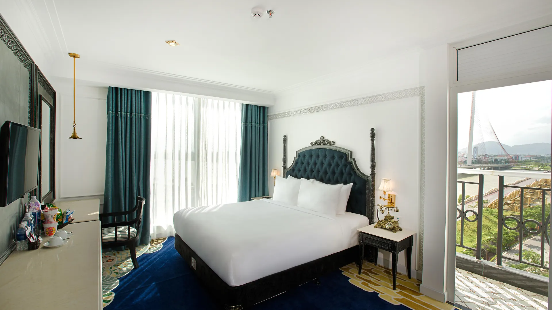 Fivitel Da Nang Hotel