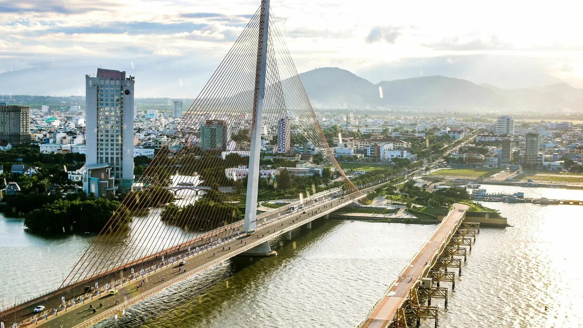 Fivitel Da Nang Hotel